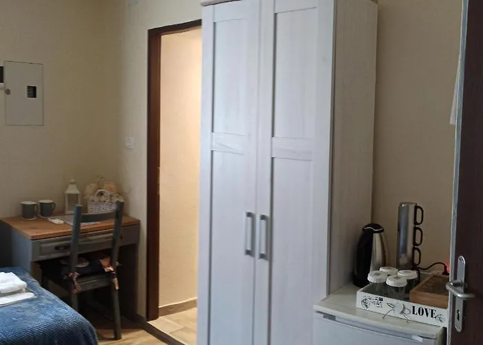 Gostinjska kuća Sentimento 2*