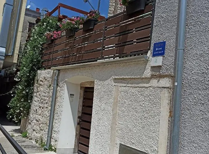 Sentimento Casa de hóspedes Pula